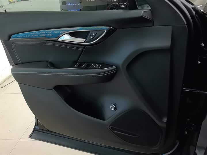 Фото 7 - Buick Envision Plus