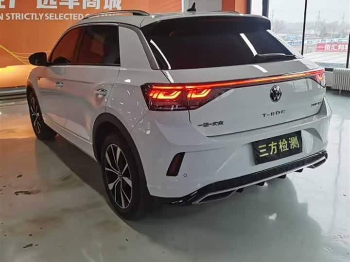 Фото 7 - Volkswagen T-Roc