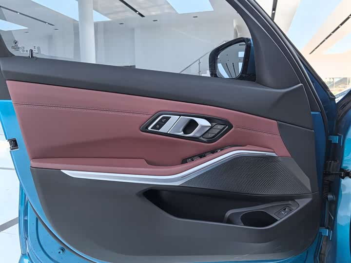 Фото 7 - BMW 3 Series