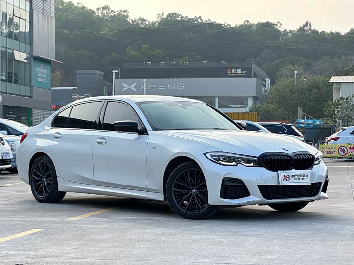 Фото 3 - BMW 3 Series