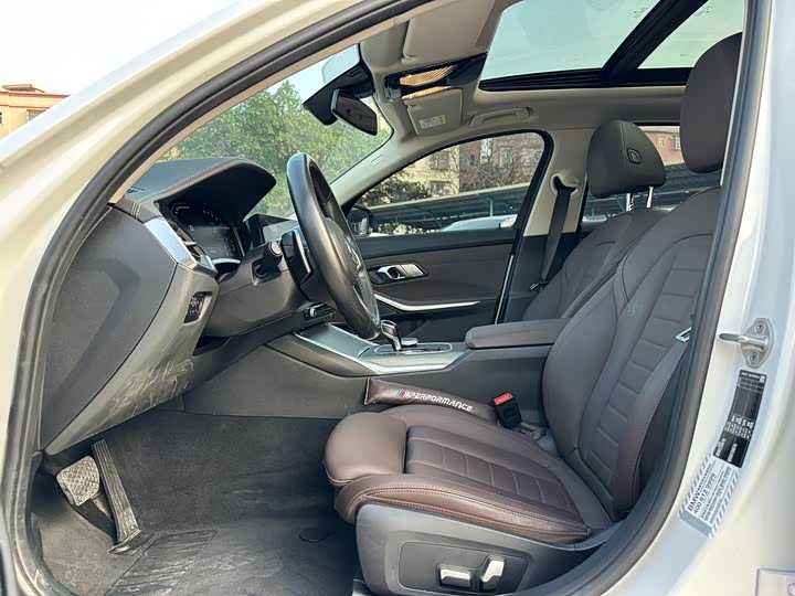 Фото 9 - BMW 3 Series