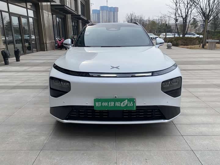 Фото 2 - XPeng G9