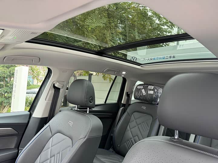 Фото 7 - Volkswagen Talagon