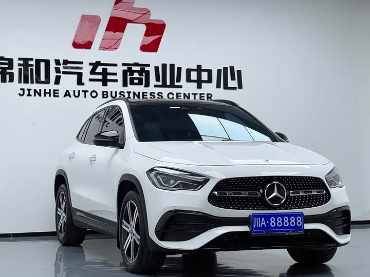 Фото 3 - Mercedes-Benz GLA-Class
