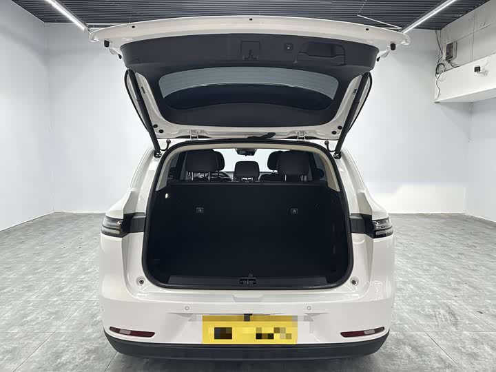 Фото 7 - Leapmotor C10