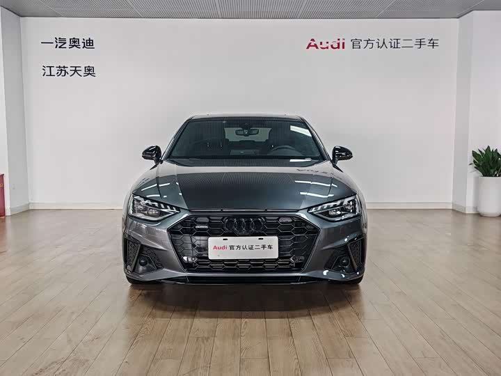 Фото 5 - Audi A4L