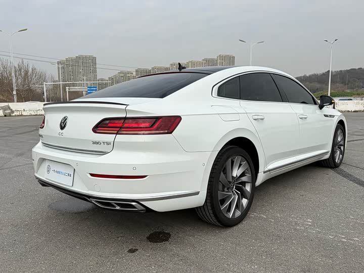 Фото 7 - Volkswagen CC