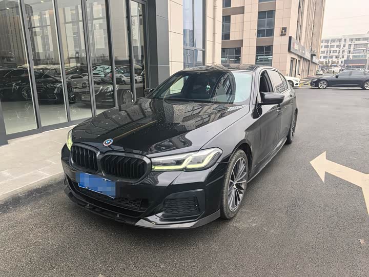 Фото 1 - BMW 5 Series