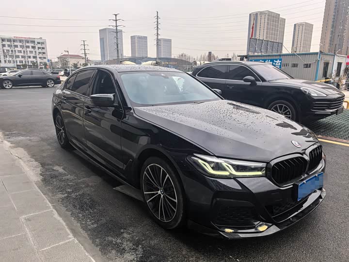 Фото 2 - BMW 5 Series