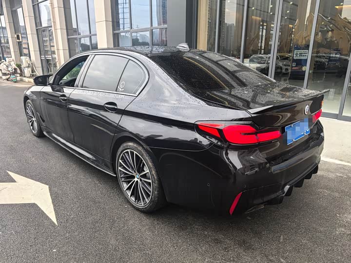 Фото 9 - BMW 5 Series