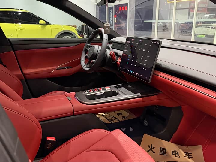 Фото 9 - Xiaomi SU7