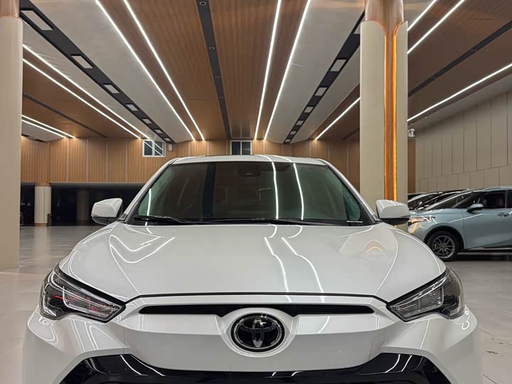 Фото 2 - Toyota Frontlander