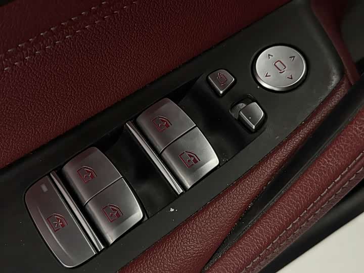 Фото 8 - BMW 5 Series Hybrid