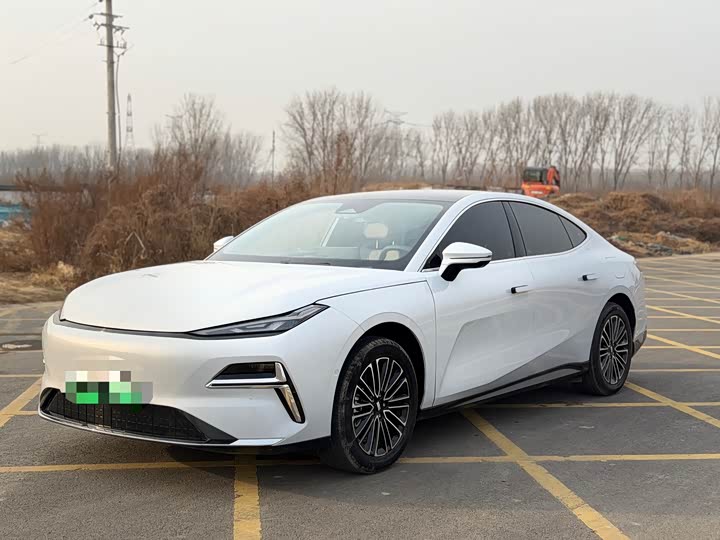 Фото 1 - Geely Galaxy Starshine 8 EM-i