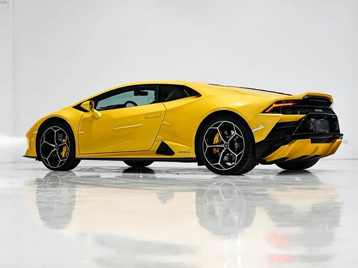 Фото 5 - Lamborghini Huracán
