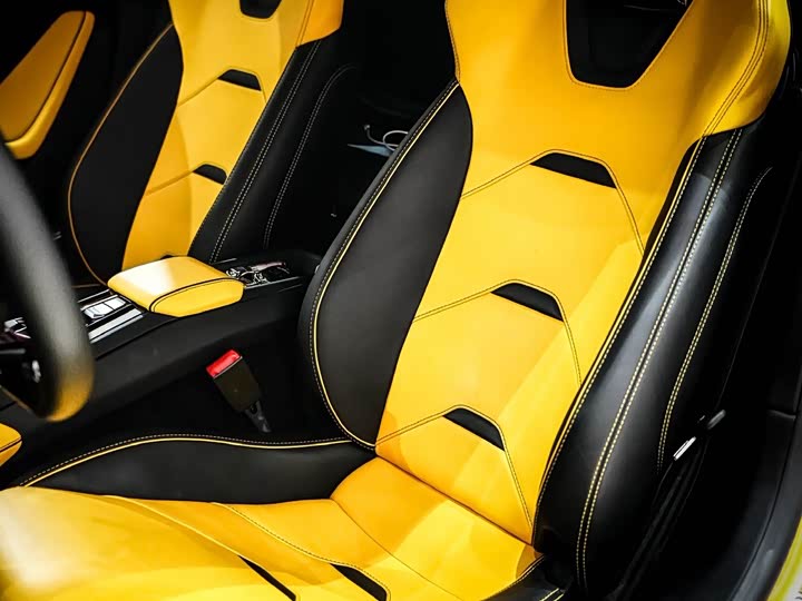 Фото 8 - Lamborghini Huracán