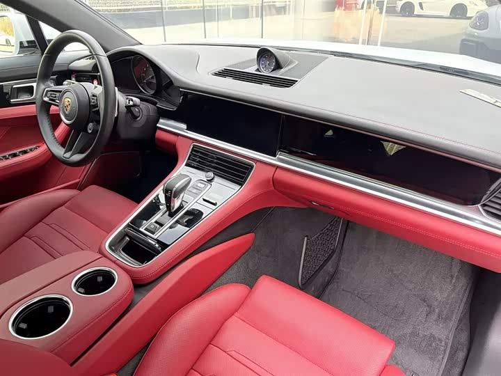 Фото 8 - Porsche Panamera