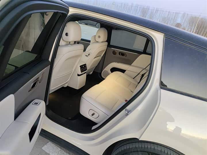 Фото 3 - LiXiang i6