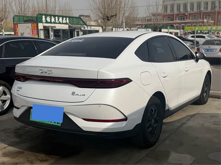 Фото 9 - BYD Qin Plus