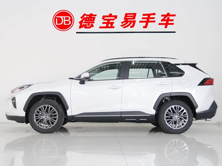 Photo 3 - Toyota Wildlander