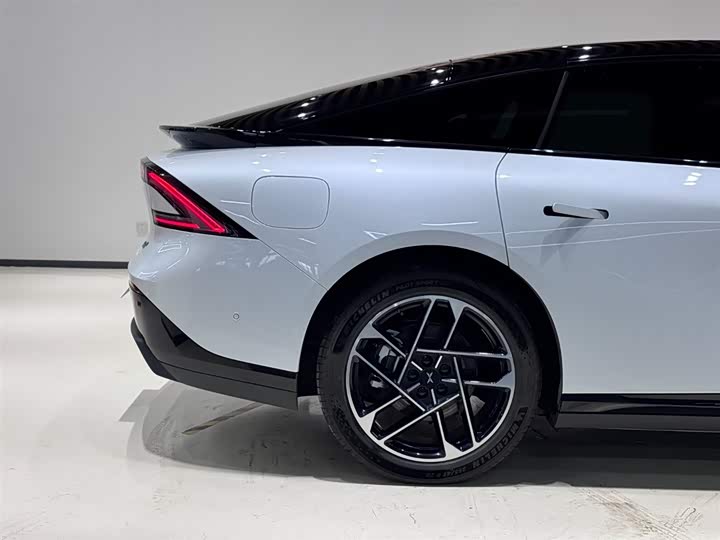 Фото 7 - XPeng F57