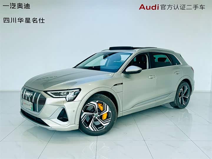 Фото 1 - Audi e-tron