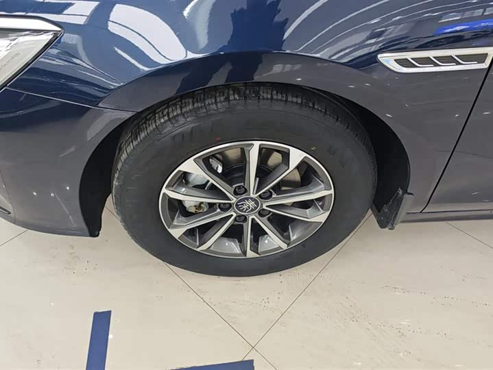 Фото 6 - BYD Qin Plus