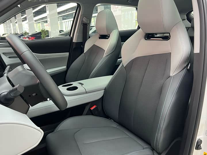 Фото 9 - Changan UNI-Z