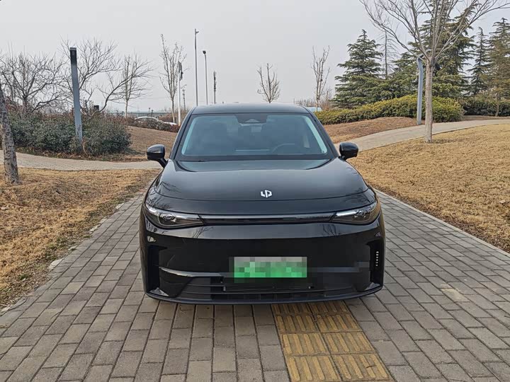 Фото 2 - Leapmotor C10