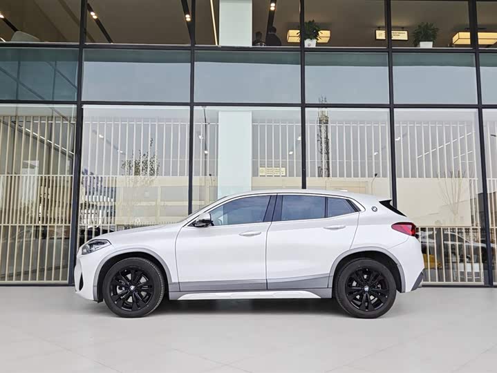 Фото 5 - BMW X2