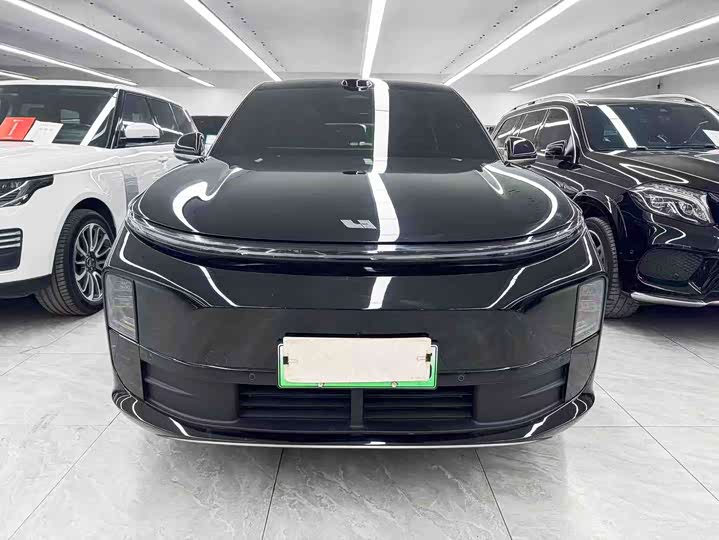 Photo 2 - LiXiang L6