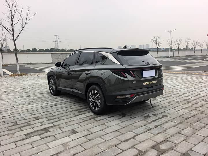 Фото 9 - Hyundai Tucson L