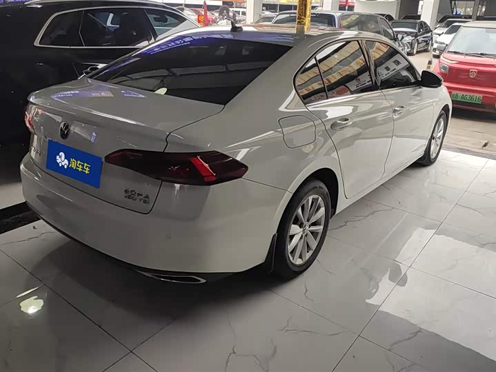 Фото 3 - Volkswagen Bora