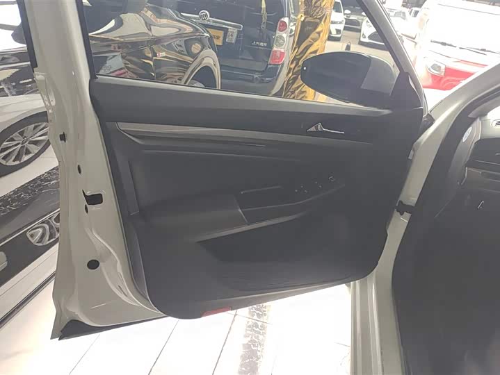 Фото 7 - Volkswagen Bora