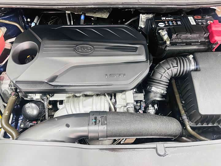 Фото 9 - BYD Song Max