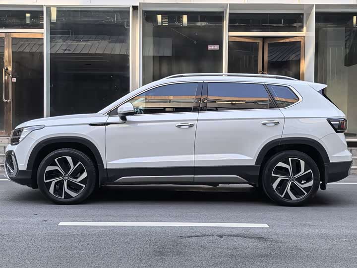 Фото 4 - Volkswagen Tharu