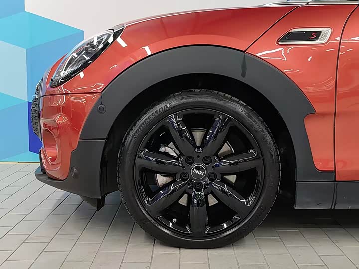 Фото 4 - Mini Clubman