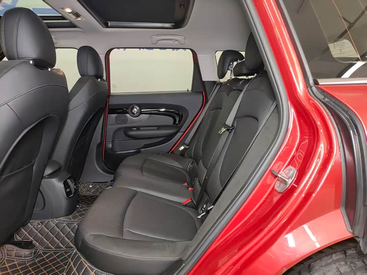 Фото 9 - Mini Clubman