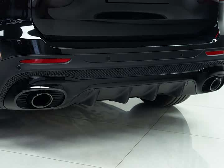 Фото 7 - Mercedes-Benz GLB-Class AMG