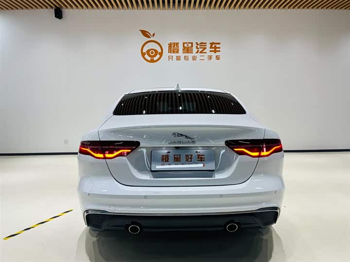 Фото 5 - Jaguar XE L