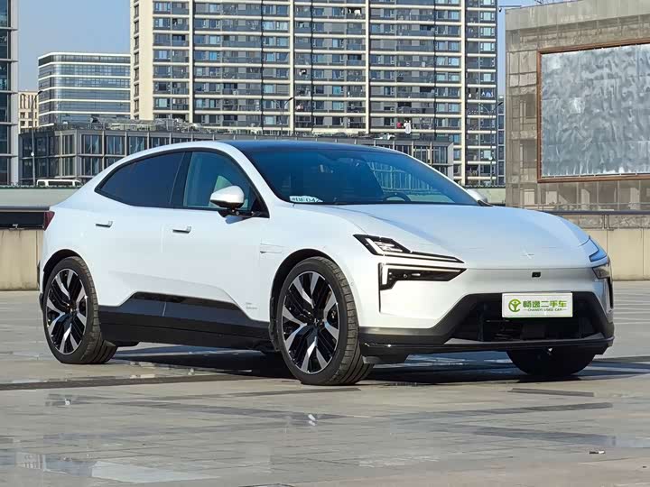 Фото 3 - Polestar 4