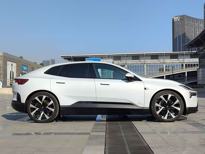 Фото 7 - Polestar 4