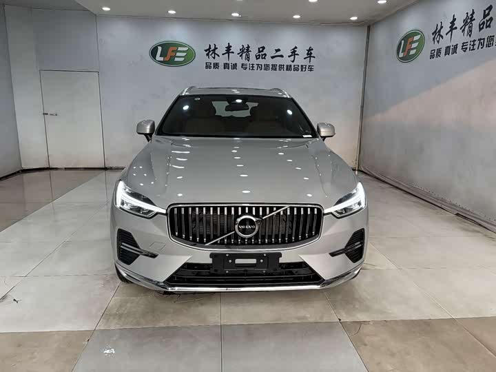 Фото 2 - Volvo XC60