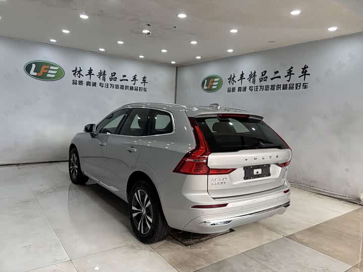 Фото 7 - Volvo XC60