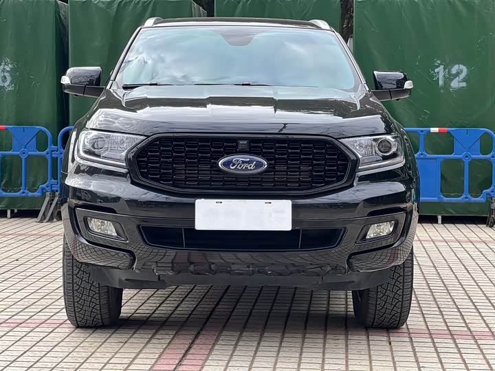 Фото 3 - Ford Everest