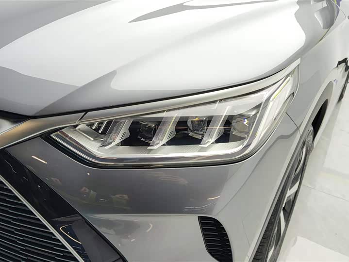 Фото 5 - BYD Song Plus Hybrid/EV