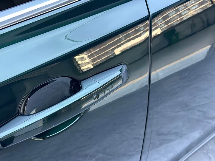 Фото 7 - Jaguar XF L