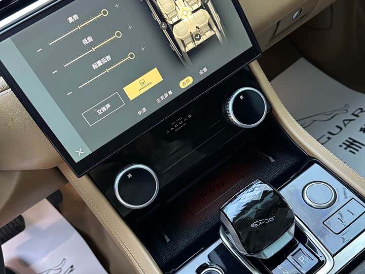 Фото 9 - Jaguar XF L