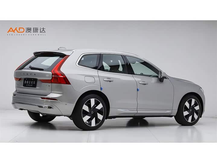 Фото 3 - Volvo XC60 Hybrid