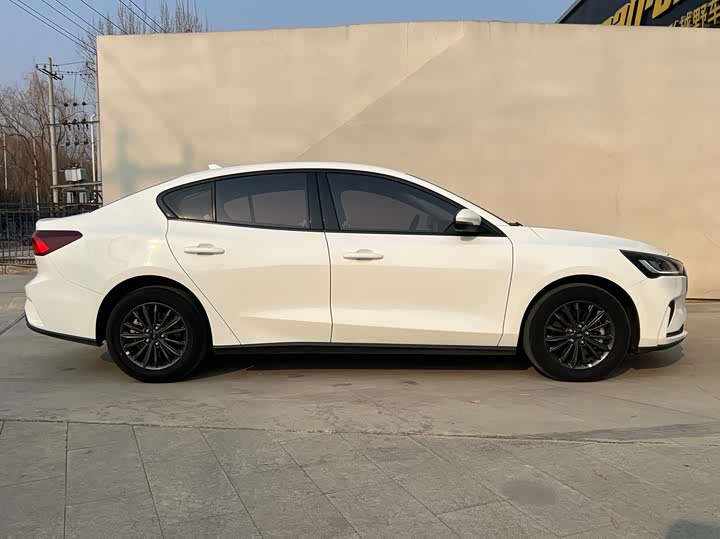 Фото 3 - Ford Focus